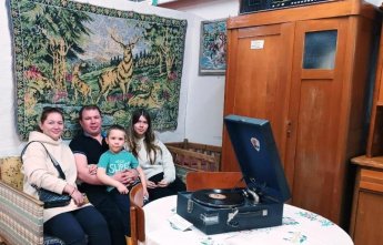 Сегодня в рамках акции «Веди родителей в музей» у нас в гостях побывала семья Кытмановых
